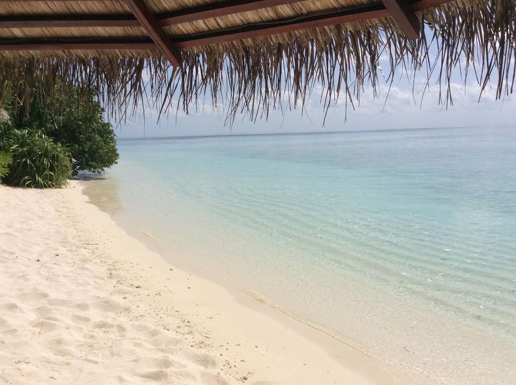 Hudhu Raakani Lodge Maldives Thinadhoo  Buitenkant foto